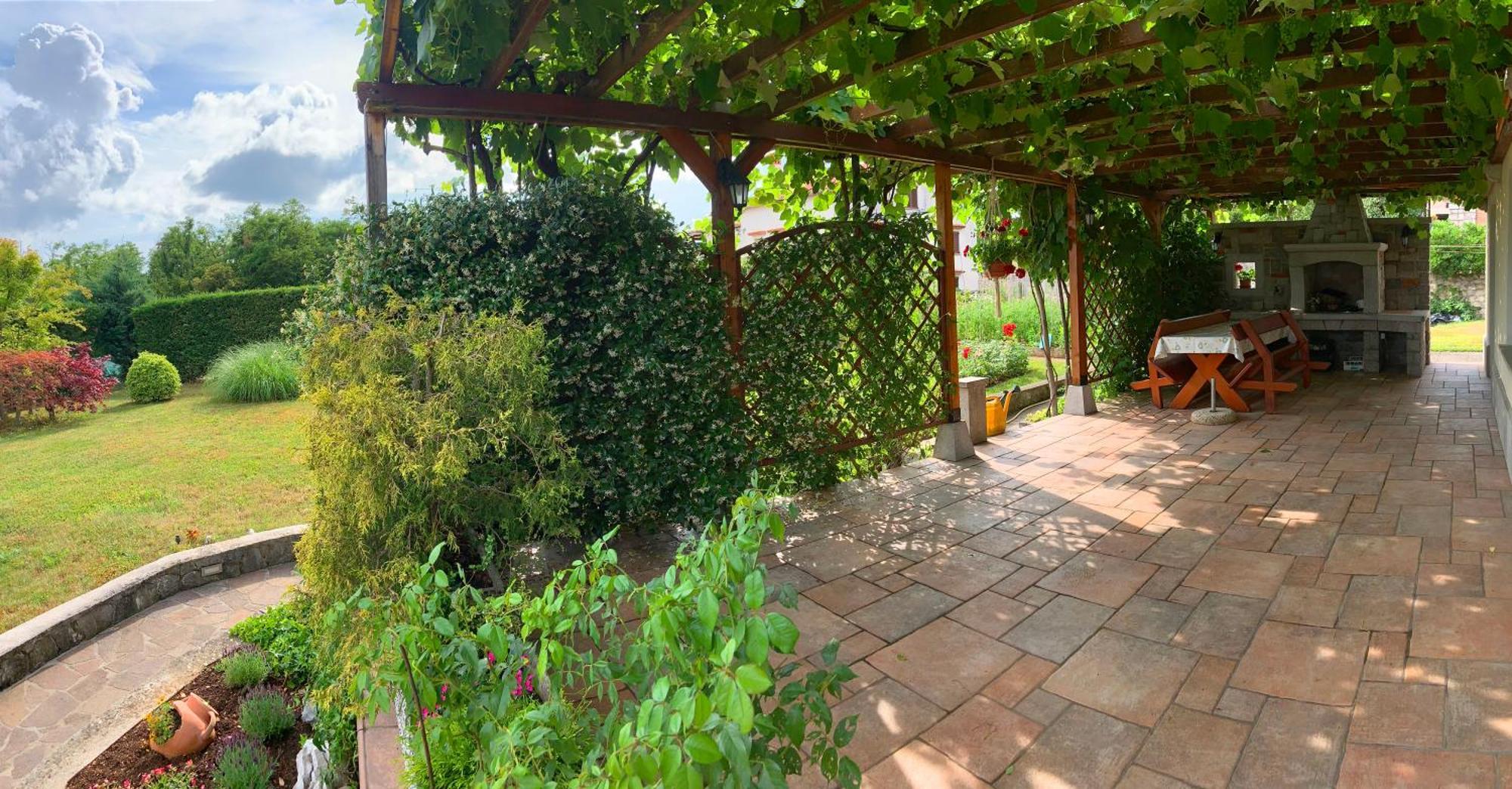 Garden Villa Štanjel Exterior foto